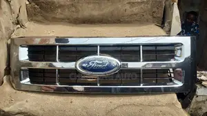 Frontgrill Ford Escape 2008