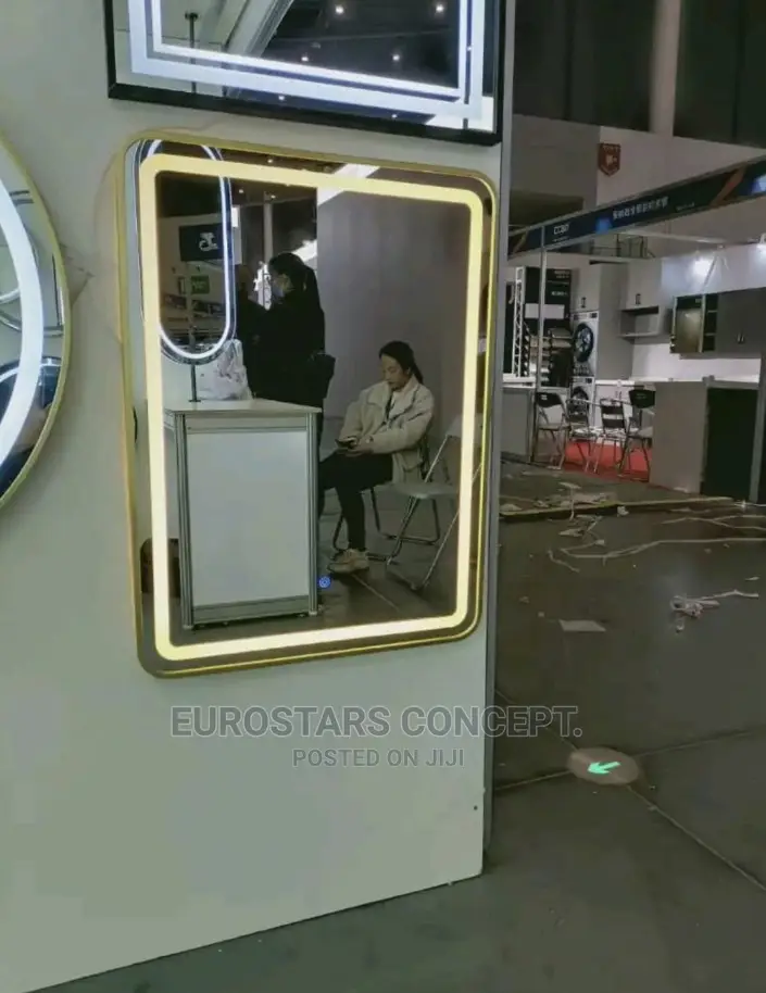Gold Frame Mirror With Light