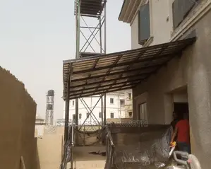 Sit-Out Sunshade for Backyard Creed