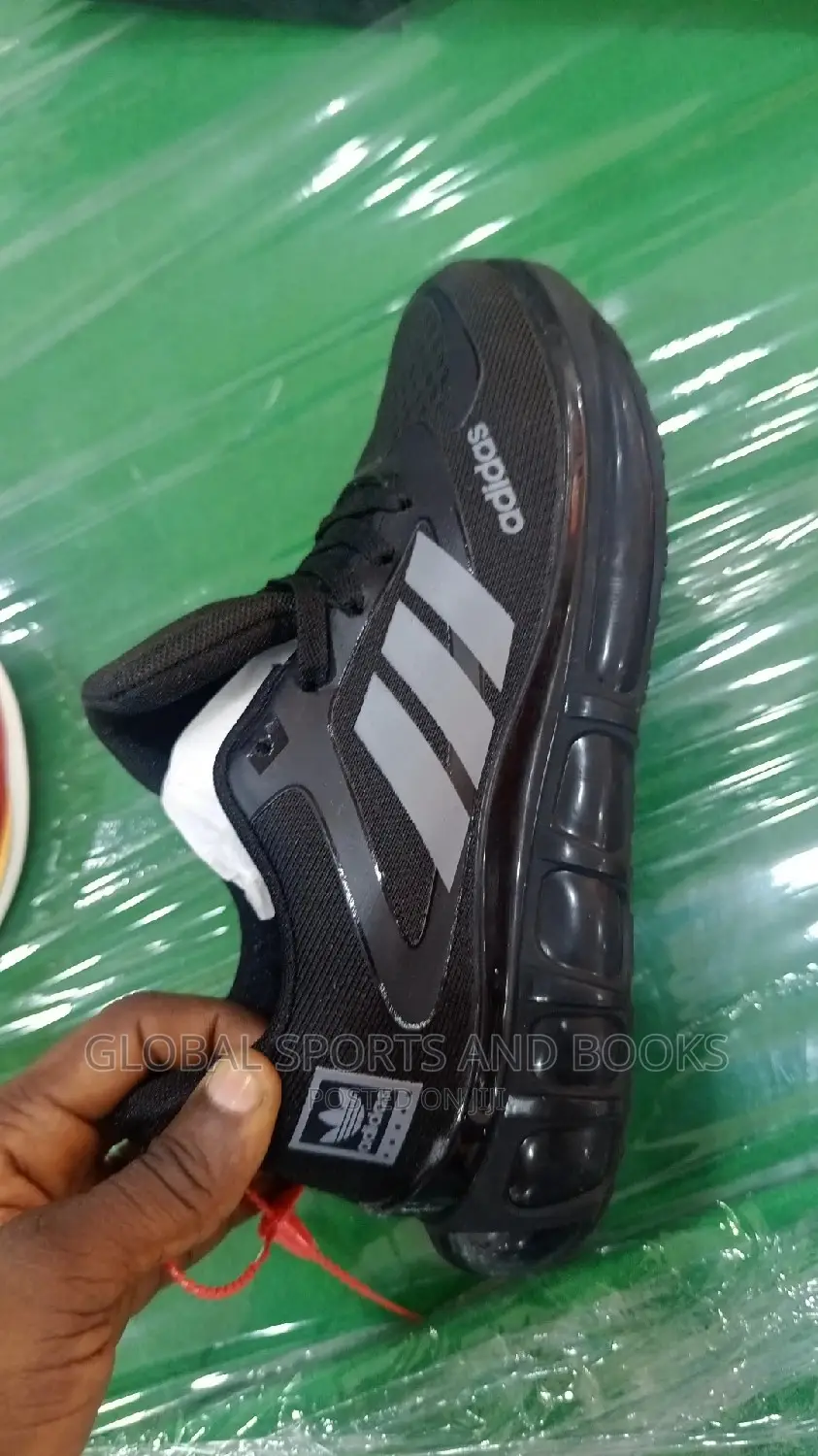 Adidas Sneakers