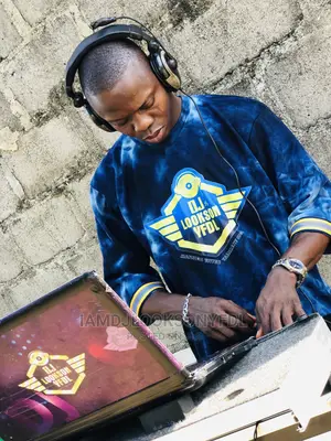 Dj Service Ent Mc Hypeman