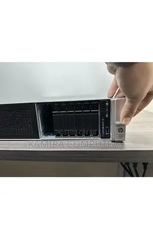 Server HP ProLiant DL380 Gen9 64GB Intel Xeon SSHD+SSD 2T
