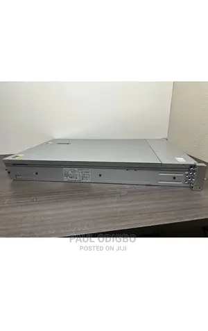 Server HP ProLiant DL380 Gen9 64GB Intel Xeon SSHD+SSD 2T