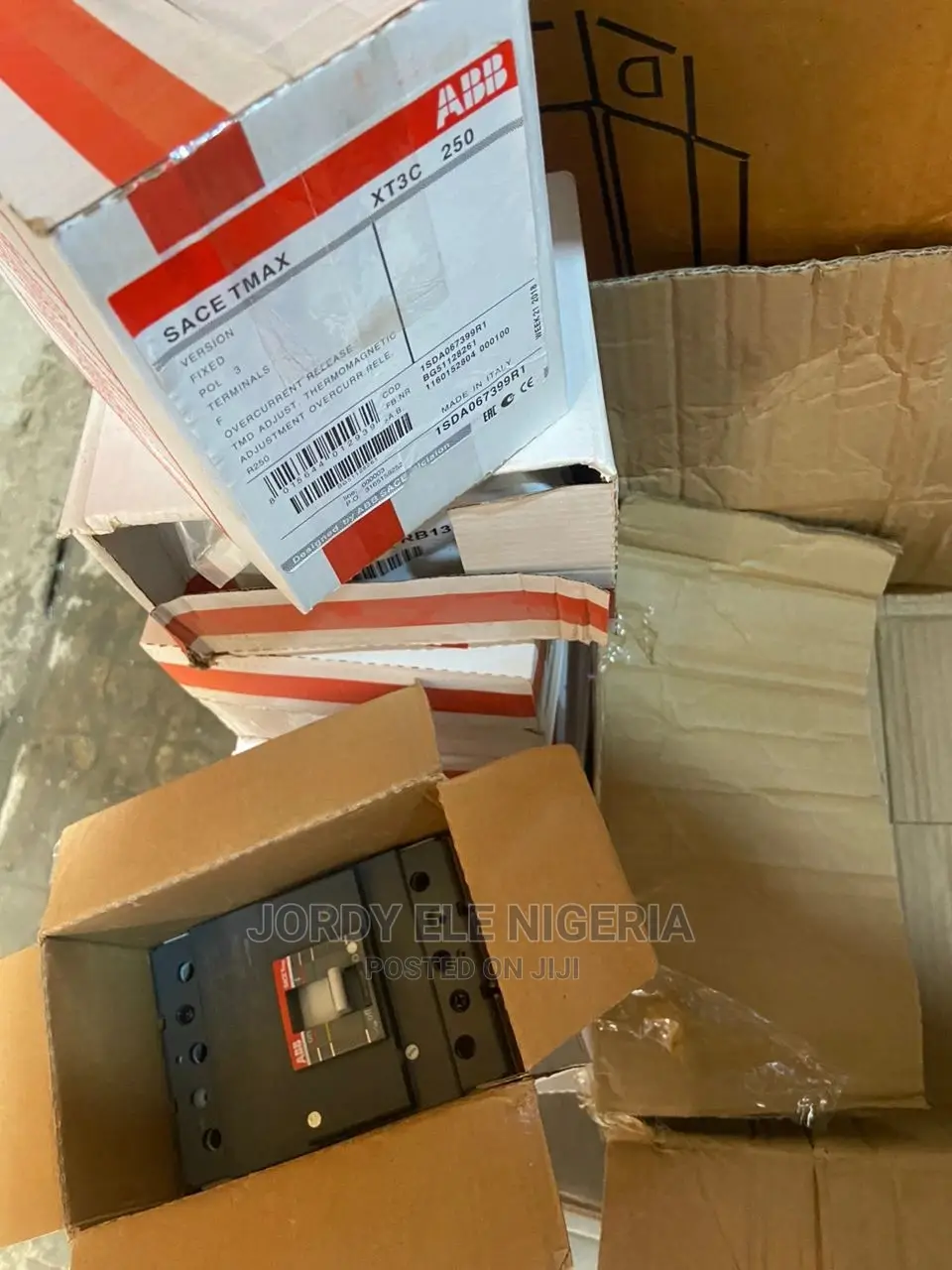 Abb Tmax XT McCb