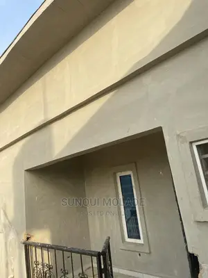 Furnished Mini Flat in Aquaview Estate, Ogudu-Orioke for rent