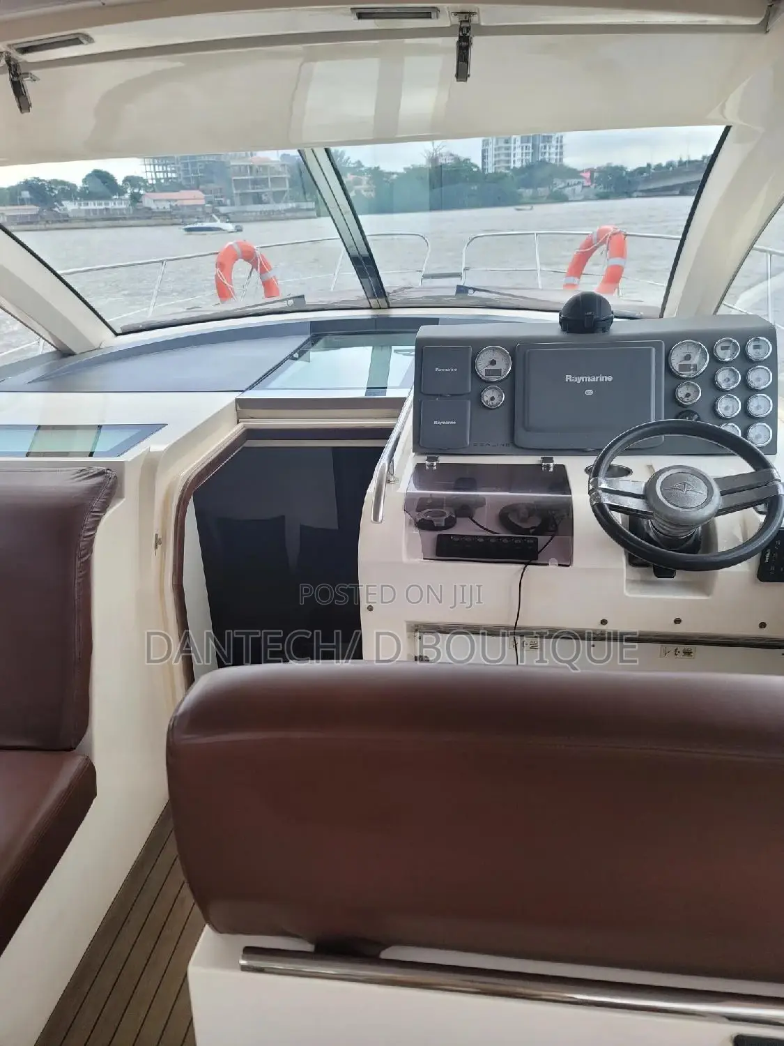 2 Bedroom Boat for Hire