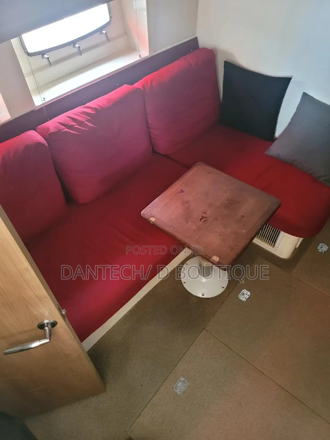 2 Bedroom Boat for Hire