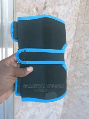 Knee Sleeve Relieves Muscle