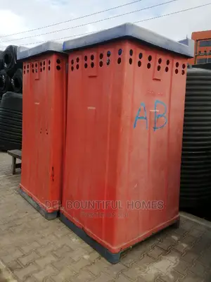 Fairly Used Mobile Toilet