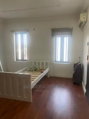 5bdrm Duplex in Millinuem Estate, Ojodu for rent