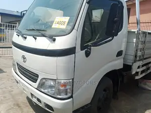 Toyota Dyna 2008 White