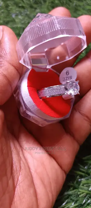 Original High Quality Non Tarnishing Silver Engagement Ring