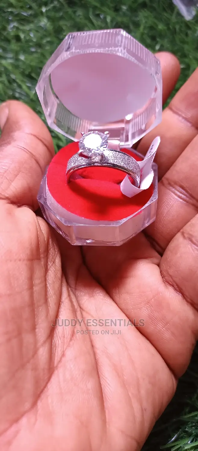 Original High Quality Non Tarnishing Silver Engagement Ring