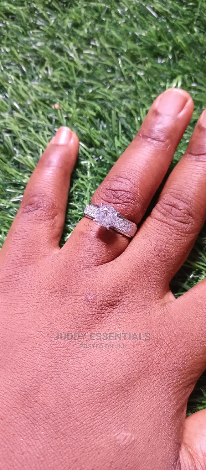 Original High Quality Non Tarnishing Silver Engagement Ring