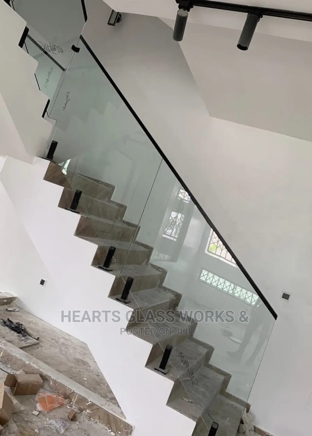 10mm Plain Glass Stairs Balustrade