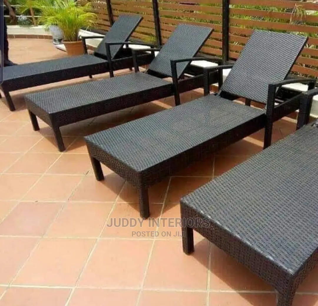 Rattan Pool Bed