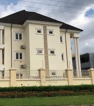 Furnished 3bdrm Block of Flats in Durumi for Sale