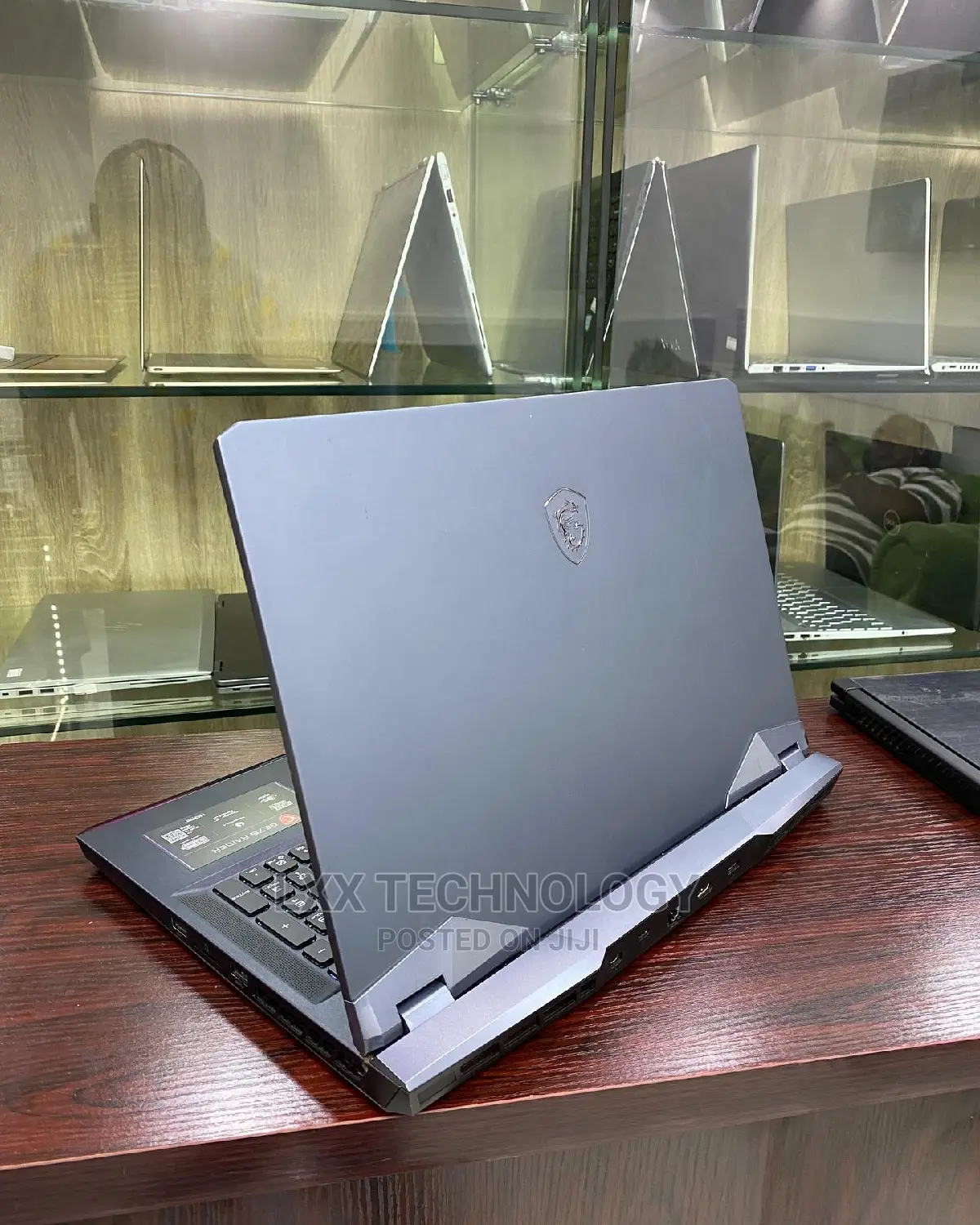 Laptop MSI GE75 Raider 10SE 16GB Intel Core I7 SSD 1T