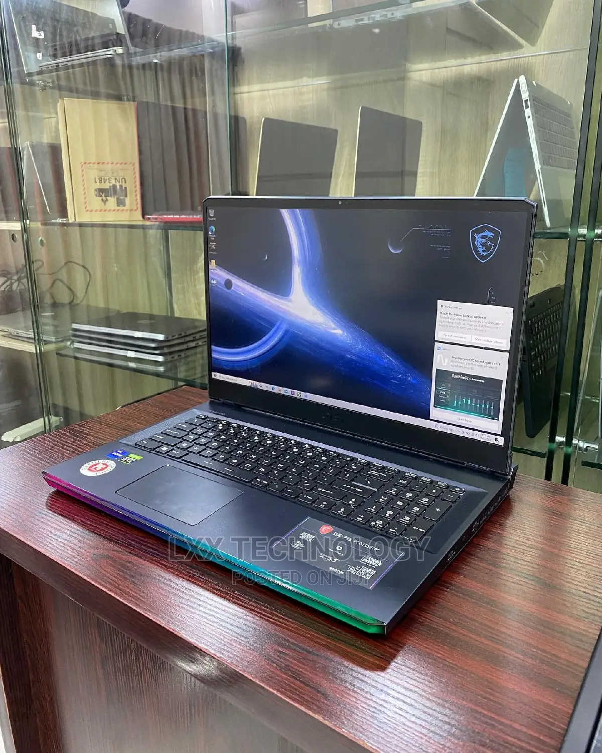 Laptop MSI GE75 Raider 10SE 16GB Intel Core I7 SSD 1T