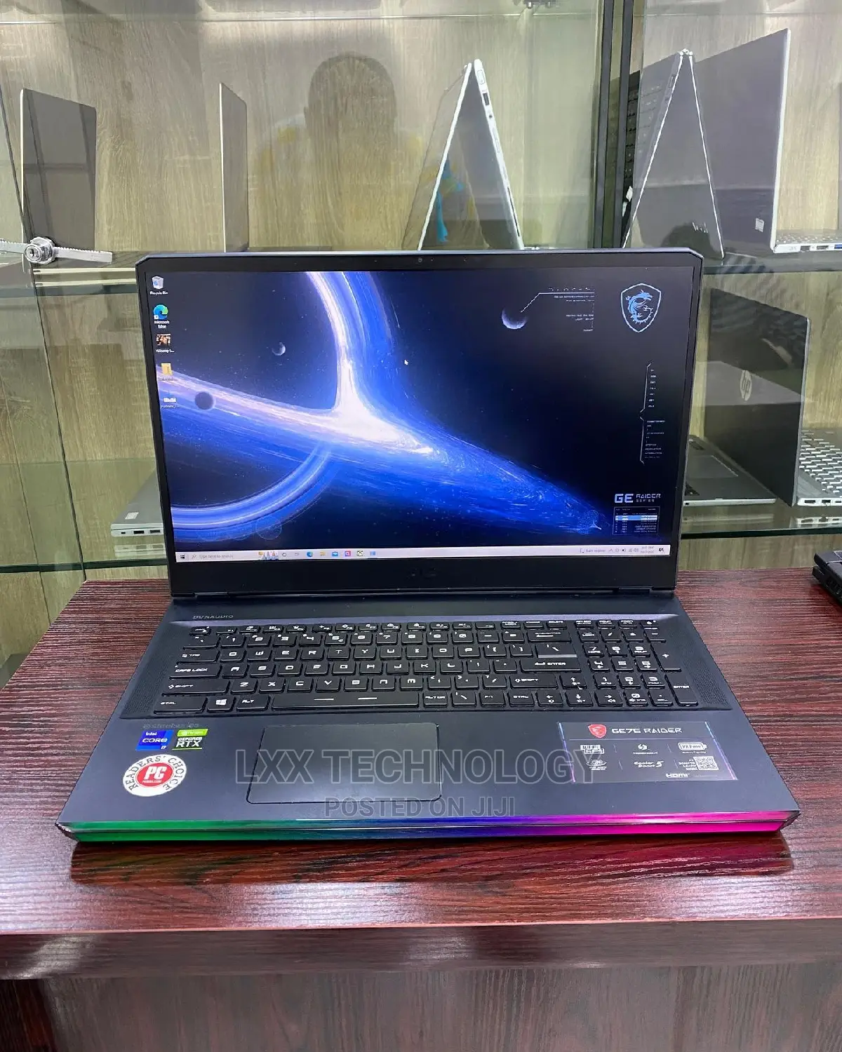 Laptop MSI GE75 Raider 10SE 16GB Intel Core I7 SSD 1T