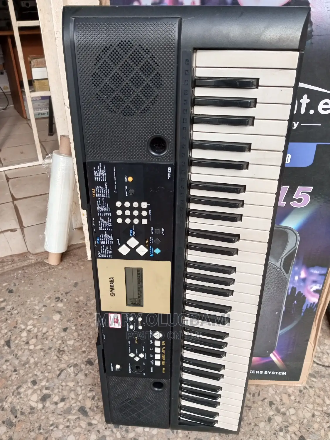 Yamaha YPT220 Keyboard