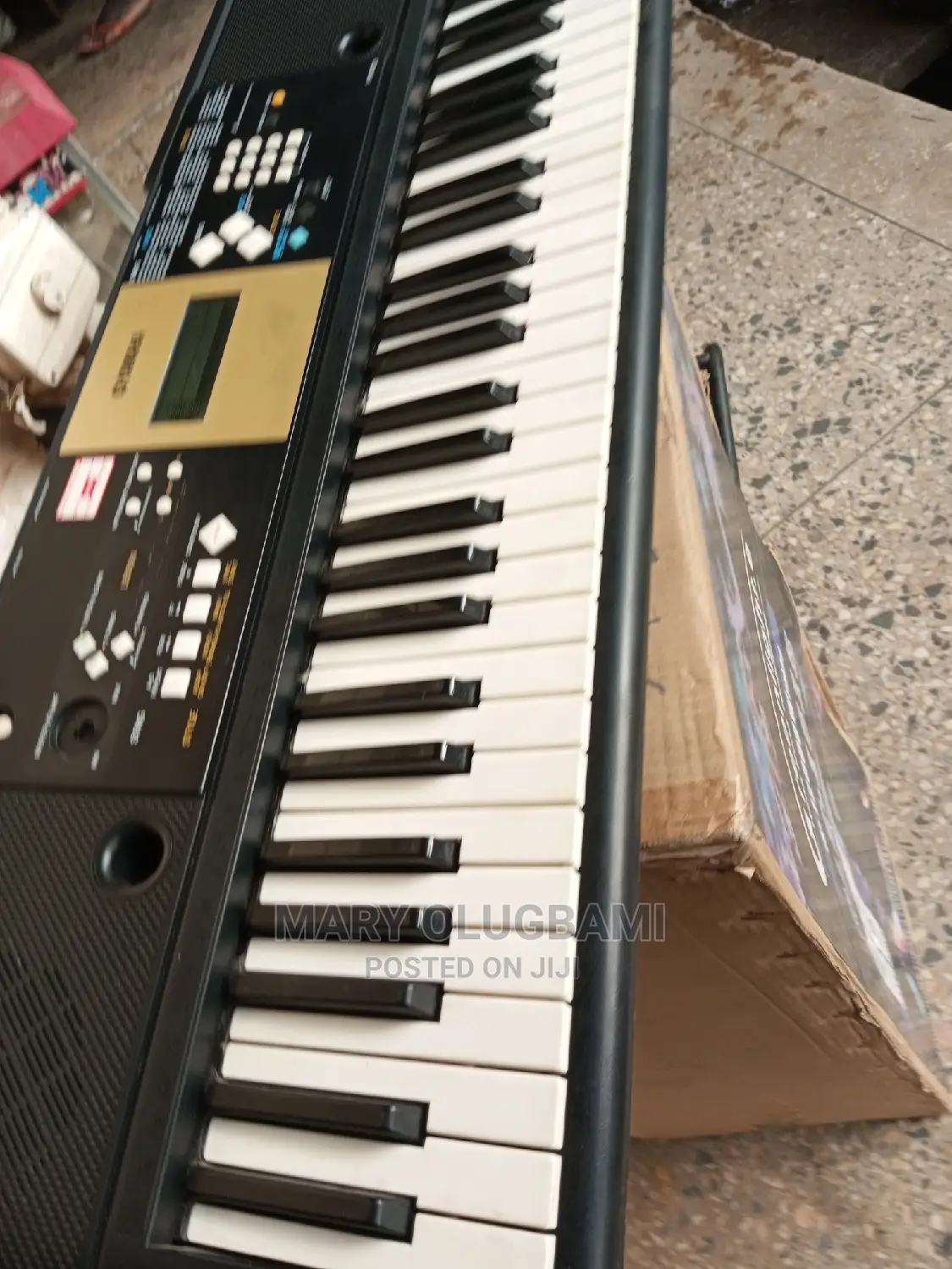 Yamaha YPT220 Keyboard