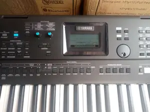 Yamaha PSR-E 473 Keyboard