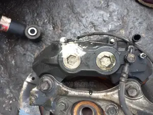 Front Brake Calipa Lexus LS460 2008 2012