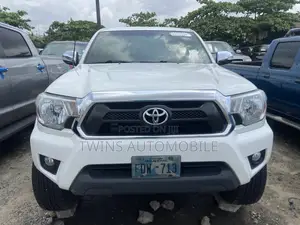 Toyota Tacoma Access Cab V6 Automatic 2012 White