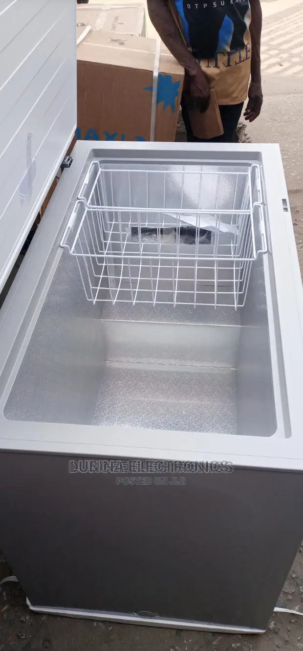 Brand New HISENSE(MODEL390)297L/Chest Freezer/Extenal/Silver