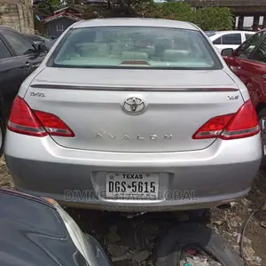 Toyota Avalon XL 2004 Silver