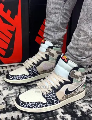 Original Air Jordan 1 Bathing Ape Available in Store