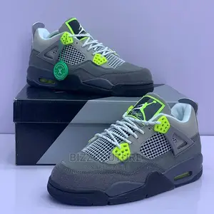 Original AIR JORD 4 Retro Neon Size 40-50 Available in Store
