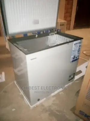 Brhum Chest Freezer 200mw With a Basket