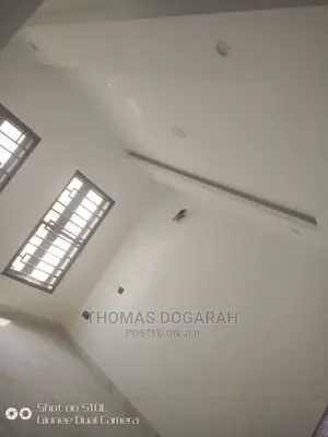 4bdrm Townhouse / Terrace in Apo Resettlement for rent