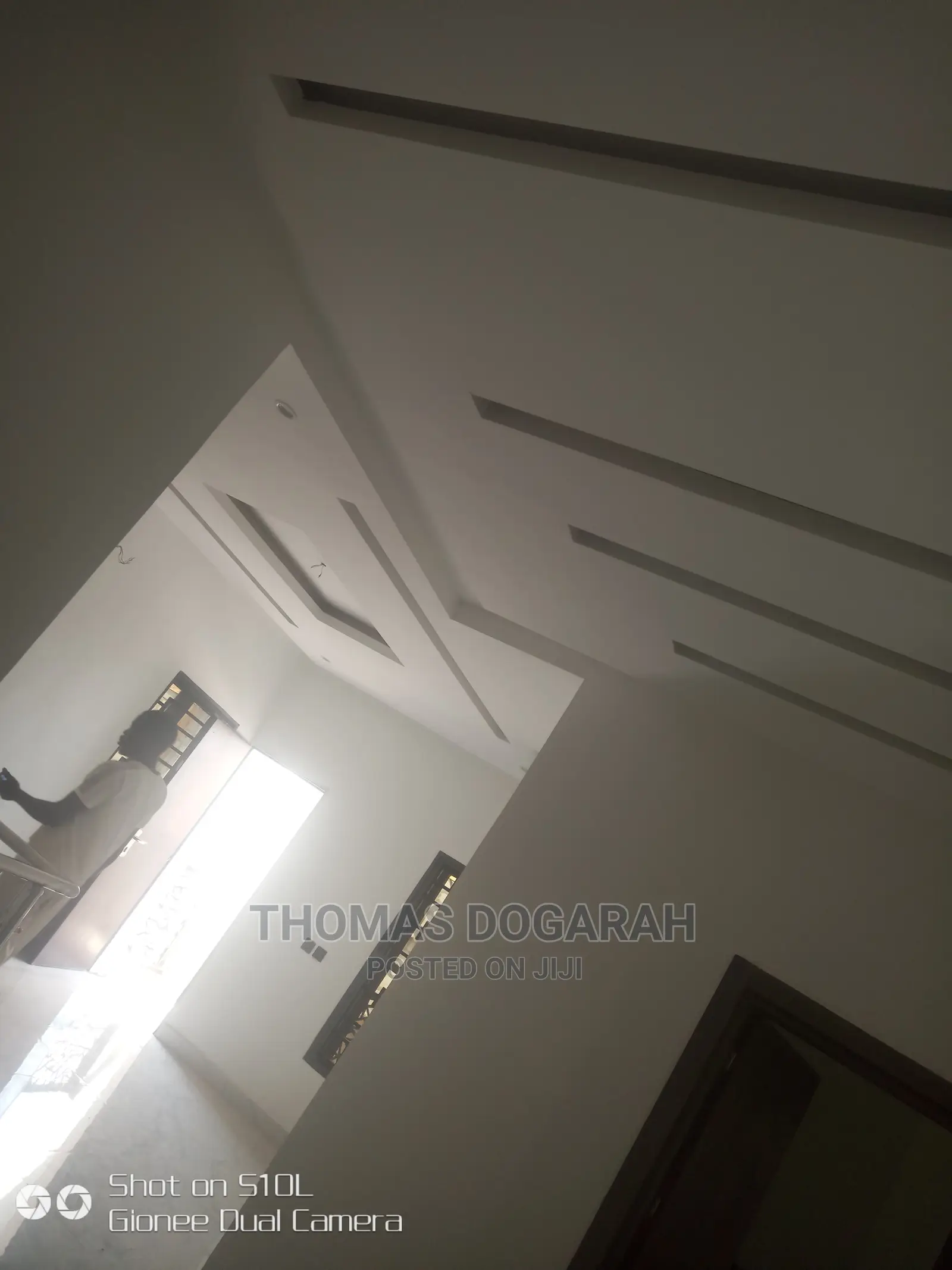4bdrm Townhouse / Terrace in Apo Resettlement for rent