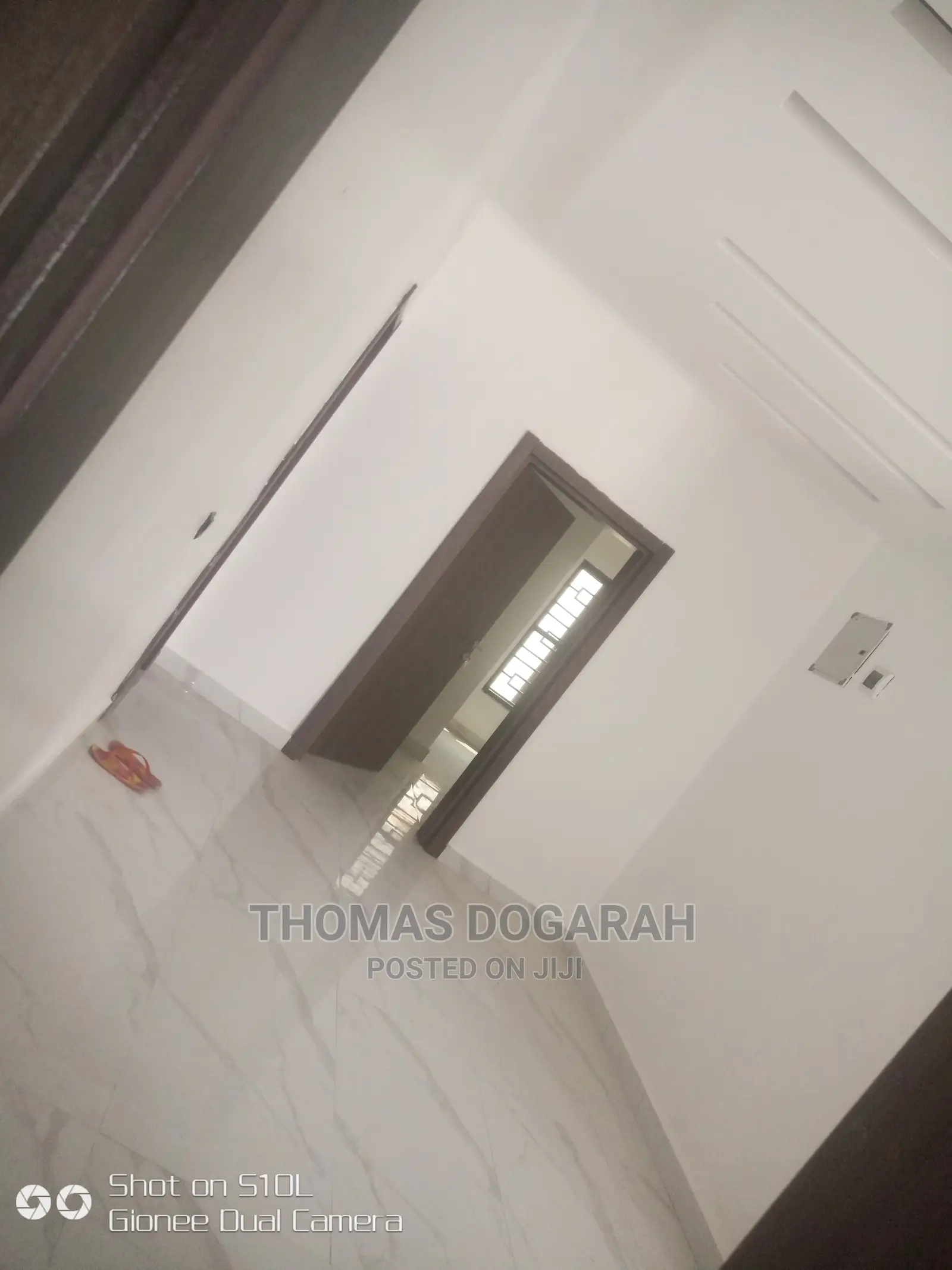 4bdrm Townhouse / Terrace in Apo Resettlement for rent