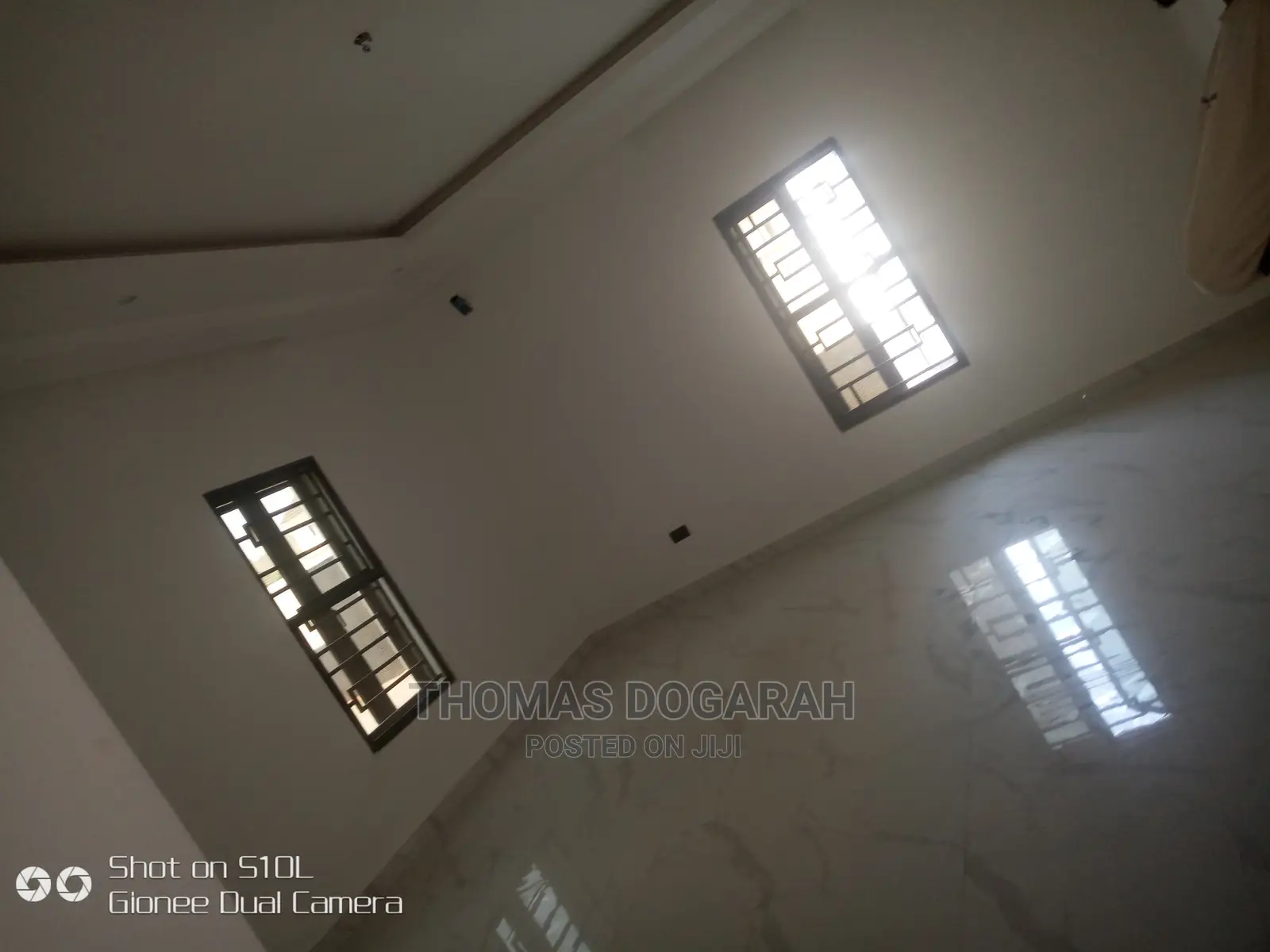 4bdrm Townhouse / Terrace in Apo Resettlement for rent
