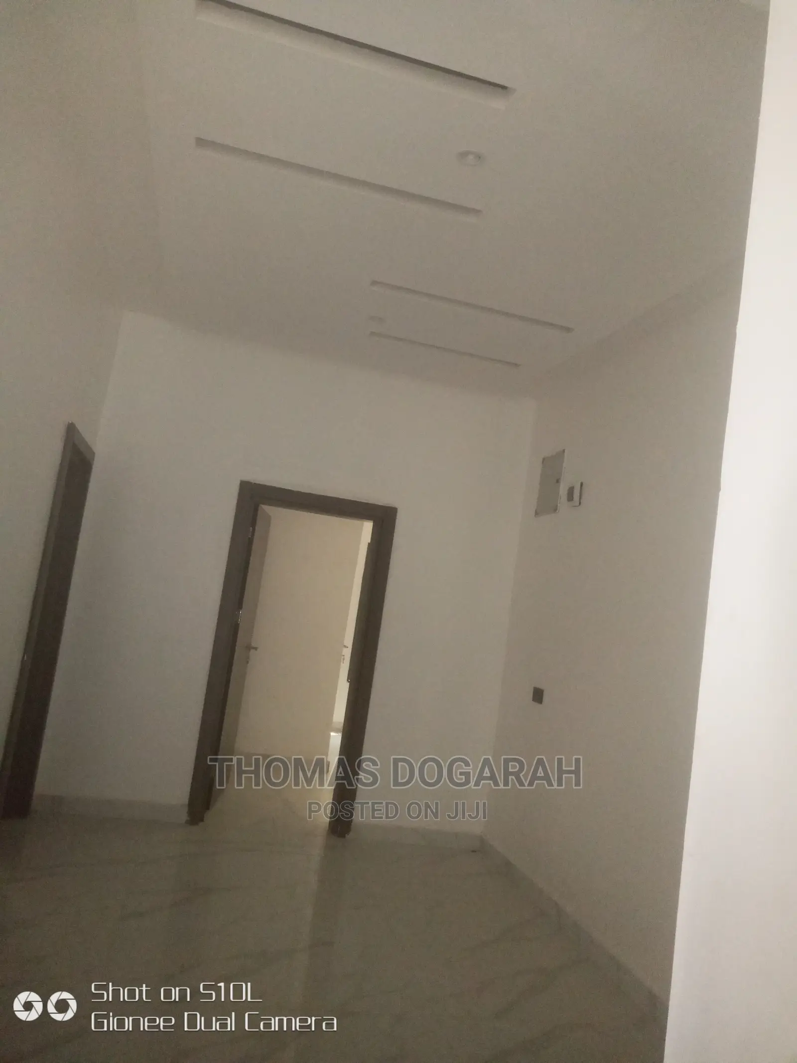 4bdrm Townhouse / Terrace in Apo Resettlement for rent