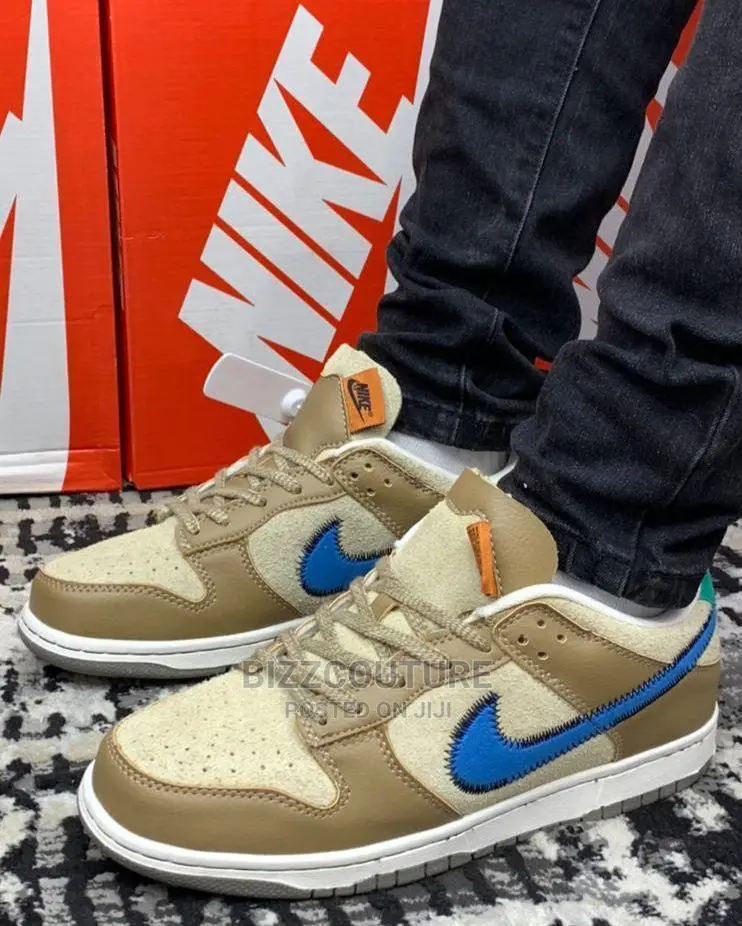 Original DUNK LOW Dark Drift Wood Available in Store