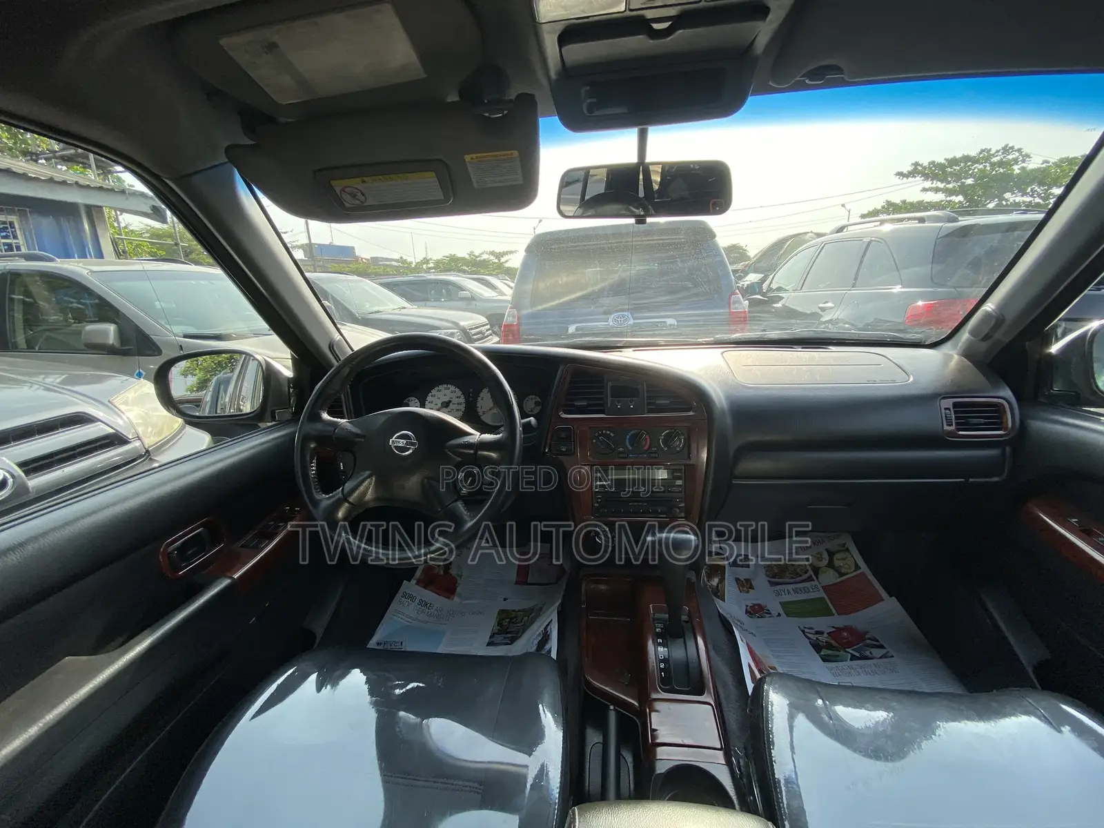 Nissan Pathfinder 2004 Black