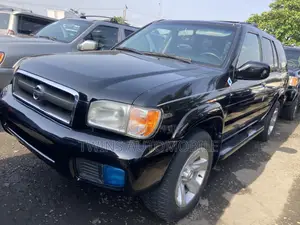 Nissan Pathfinder 2004 Black