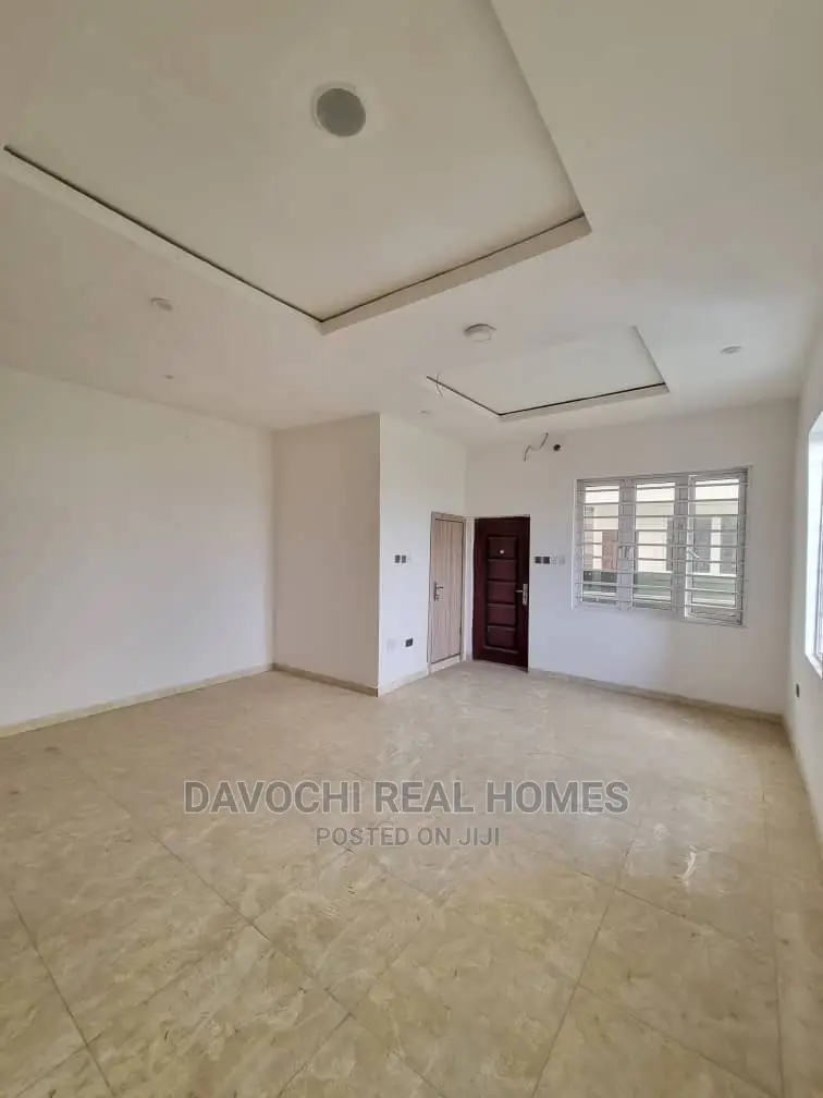 4bdrm Duplex in Orchid Road, Lekki for rent