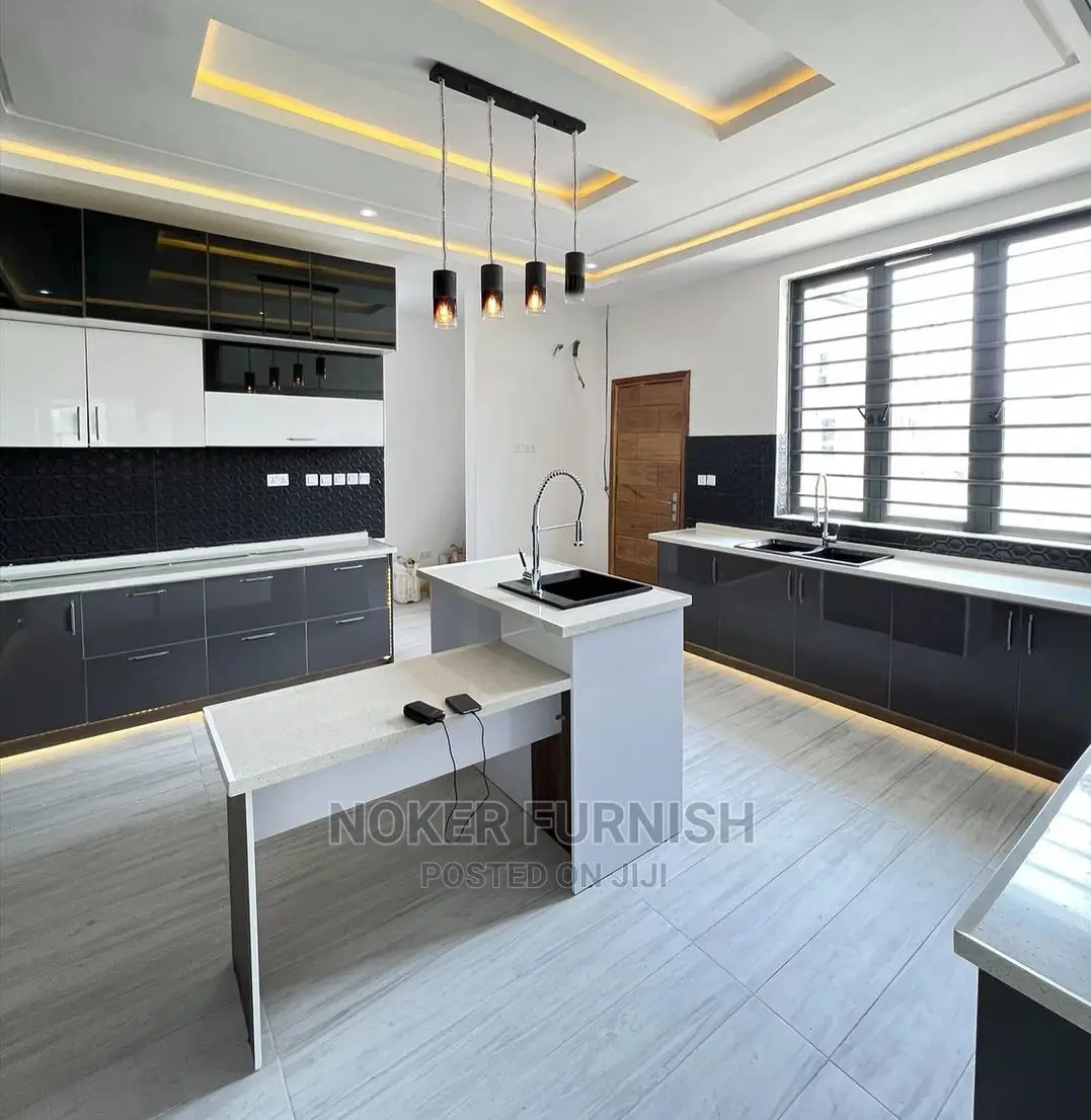Luxury Kitchen Cabinets
