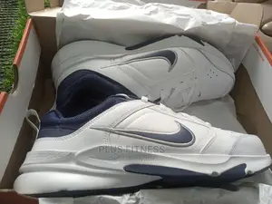 Nike Defyallday
