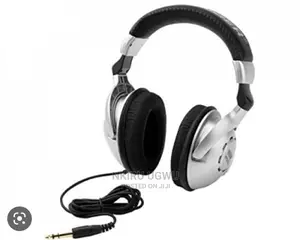 Behringer HPS3000