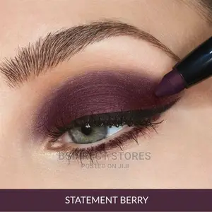Avon Power Stay Statement Berry 16 Hour Eyeshadow Stick