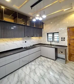 Luxury Kitchen Cabinets With LED Lights