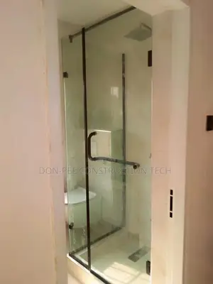 Shower Cubicle 009