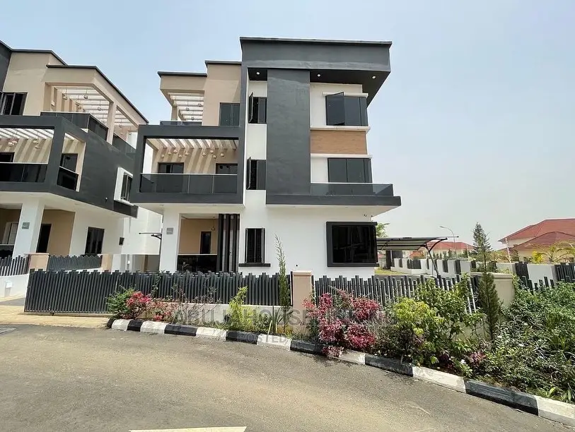 4bdrm Duplex in Katampe Extension for sale in Katampe Extension